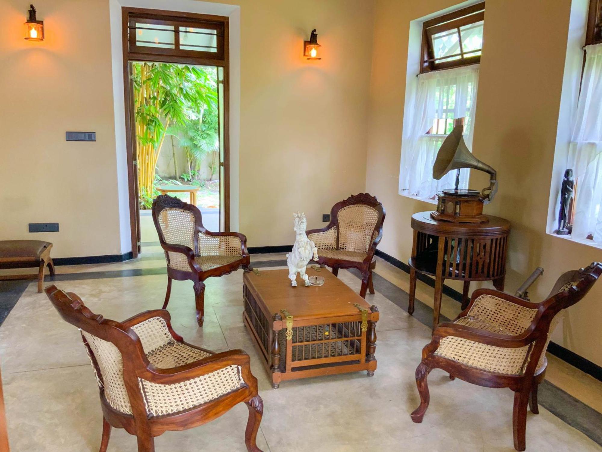 Headman House Antique Villa - A Seaside Royal Stay 阿杭格默 外观 照片